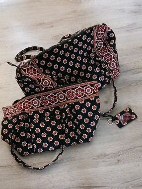 Vera Bradley Retired Black Pirouette Quilted Large Duffle, Tote & ID Key Ring